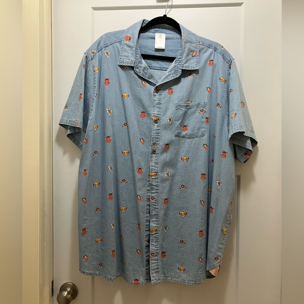 Disney Parks 2XL Lion King chambray button up shirt